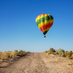 hot air balloon preparing to land in Rio Rancho

More:

 Original public domain image from Flickr